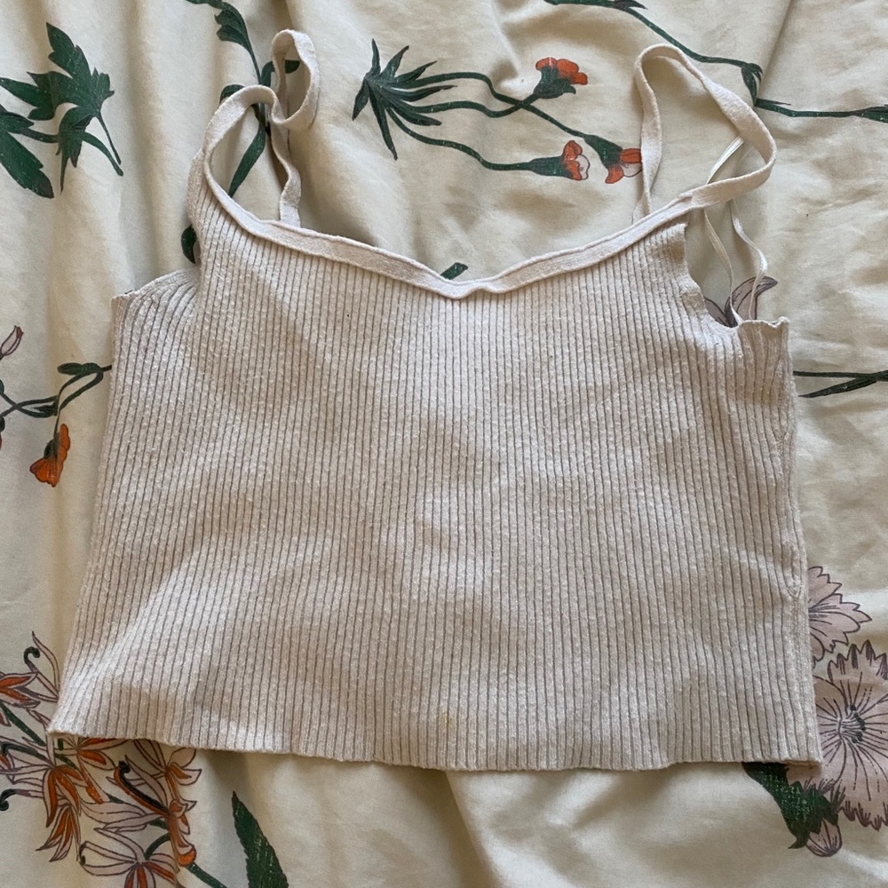 basic white cropped tank